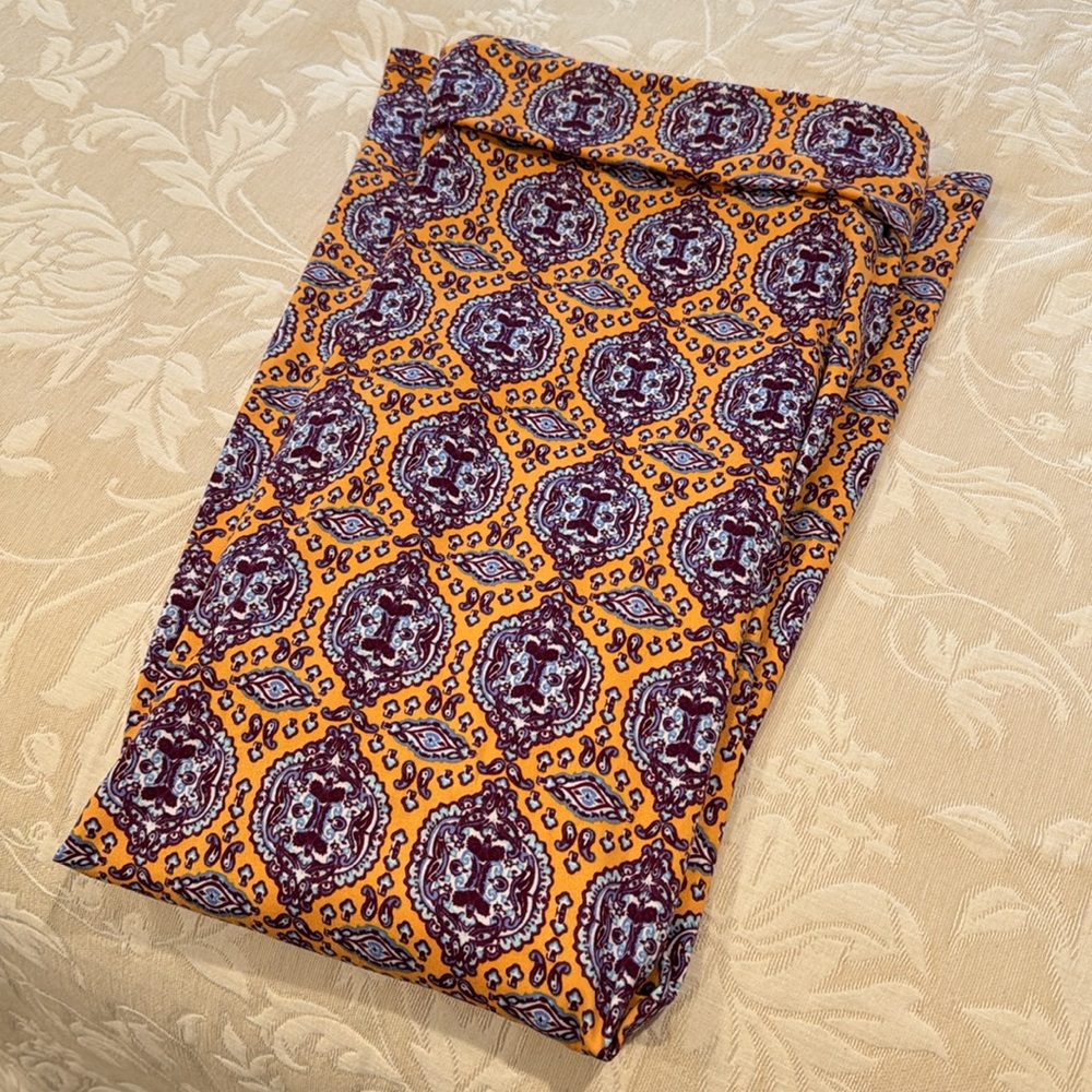Like new patterened skirt - Picture 5 of 6